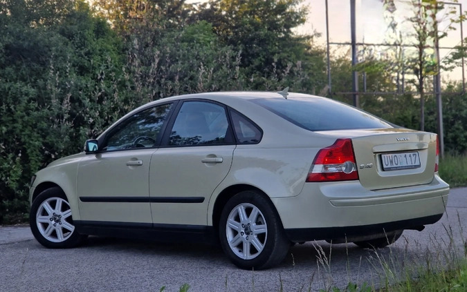 Volvo S40 cena 12900 przebieg: 271076, rok produkcji 2004 z Gostyń małe 277